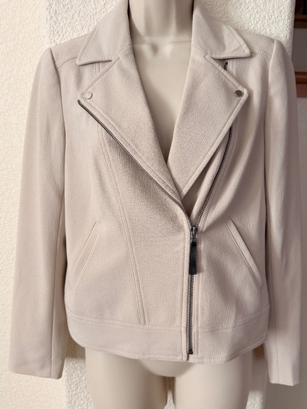 Anne Taylor Cream Colored Jacket
